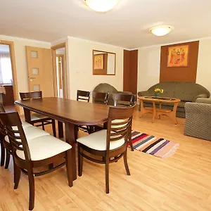 Zoli Apartmanok-bródy 51-53 Apartament
